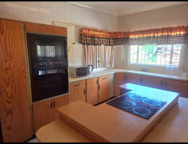 4 BEDROOM HOUSE FOR SALE IN GLEN HARVIE